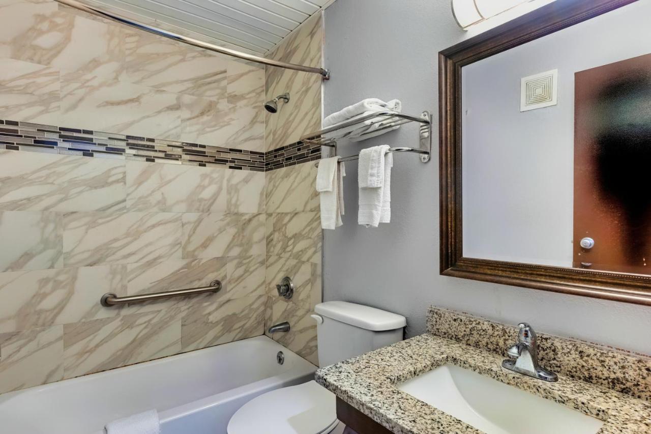 Days Inn By Wyndham Savannah Gateway I-95 Джорджтаун Экстерьер фото